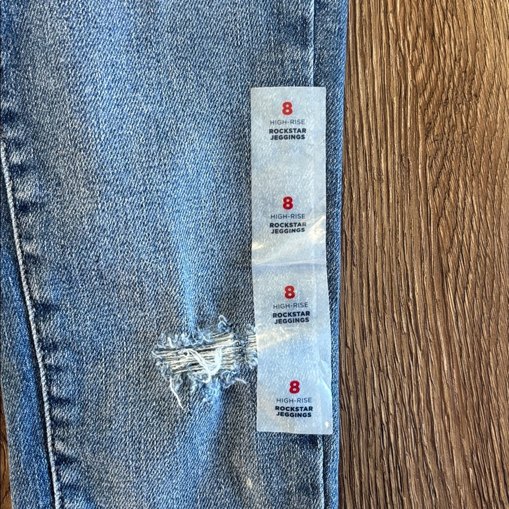 NWT Old Navy High Rise Rockstar Jeggings - Picture 3 of 4